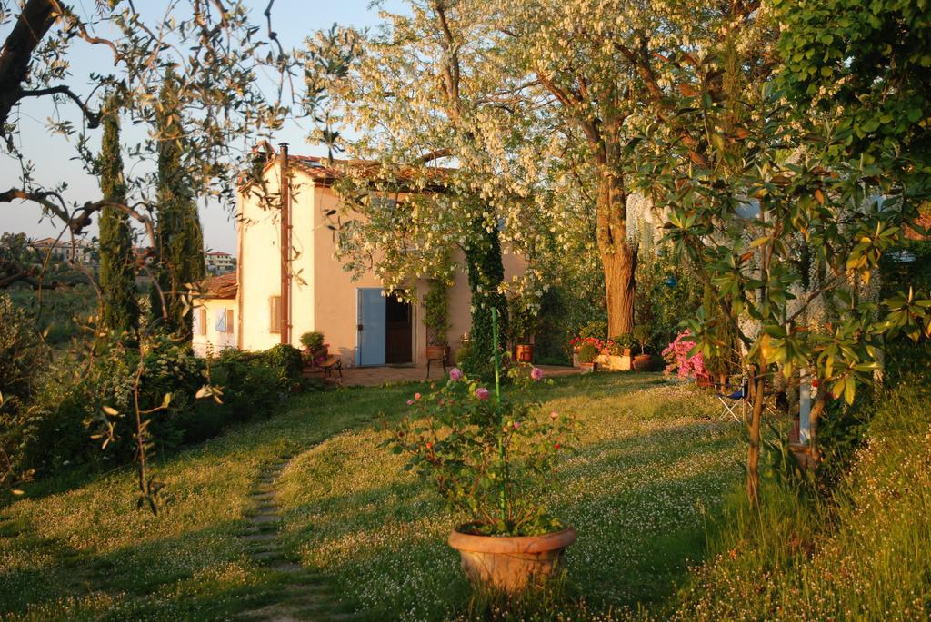 Appartamento Con Patio Privato E Giardino Tra Pisa E Firenze Palaia Bilik gambar