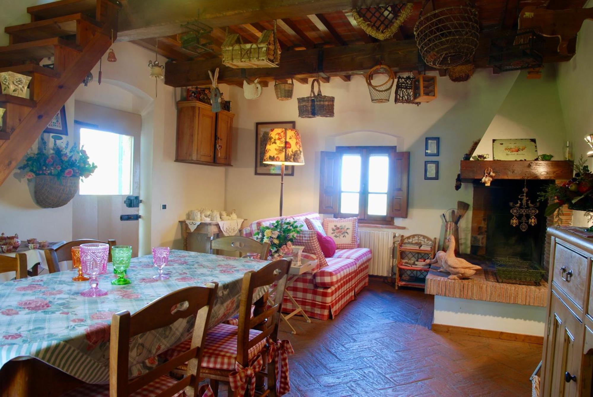 Appartamento Con Patio Privato E Giardino Tra Pisa E Firenze Palaia Luaran gambar