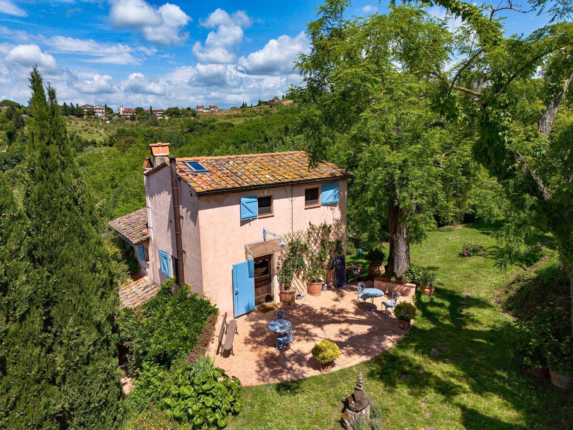 Appartamento Con Patio Privato E Giardino Tra Pisa E Firenze Palaia Luaran gambar