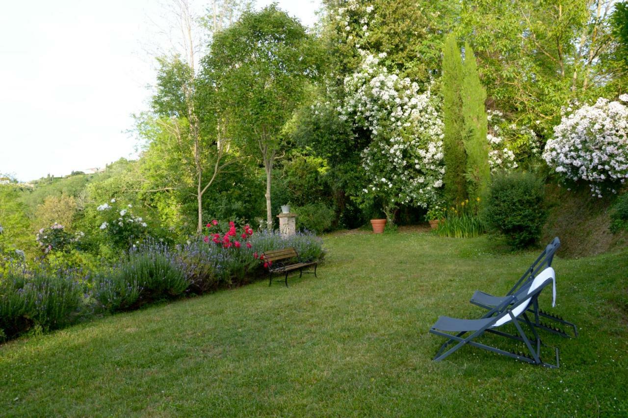 Appartamento Con Patio Privato E Giardino Tra Pisa E Firenze Palaia Luaran gambar